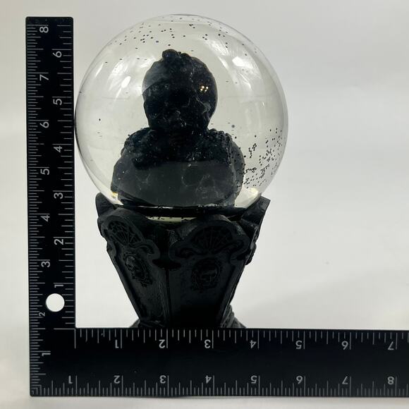 Gothic Skull Bust Musical Waterglobe Black Pedestal Halloween Decor 7.5 In - Picture 12 of 12